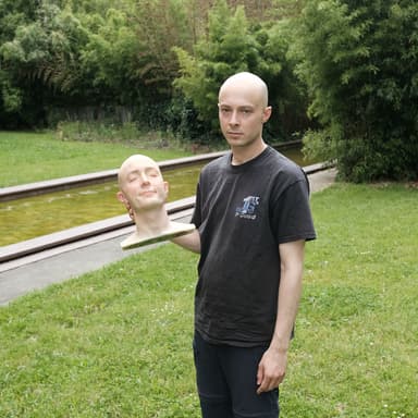 Blasé