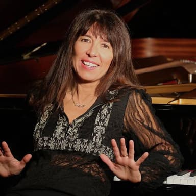 Debora Halasz