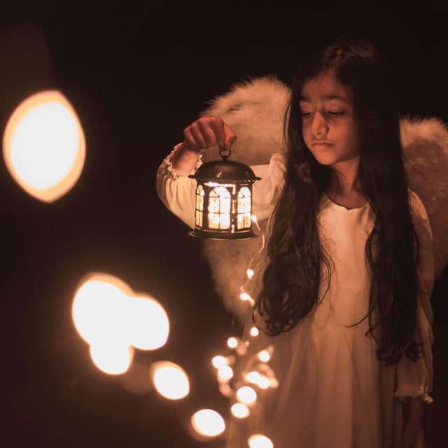 A Lull of Pale Light