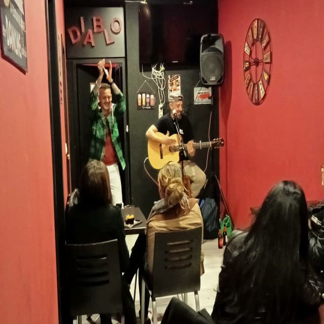 Invadiendo ritmo