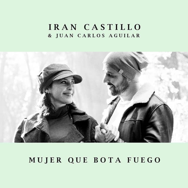 Mujer Que Bota Fuego