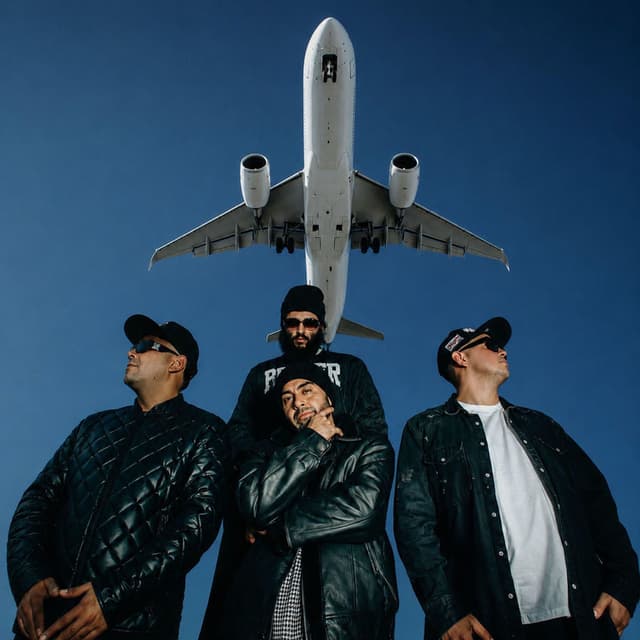 TRAVELING (feat. Buqué & Genuino)