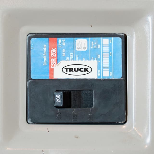 TRUCK