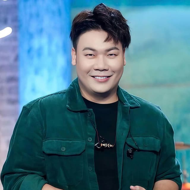 Tựa Vào Vai Anh