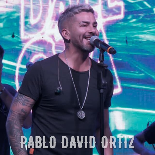Me Quedo Contigo (En Vivo)