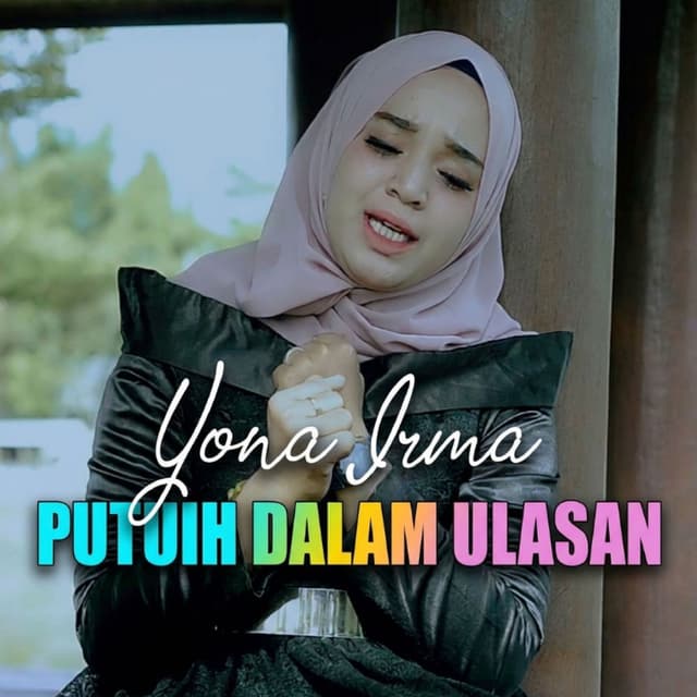 PUTUIH DALAM ULASAN