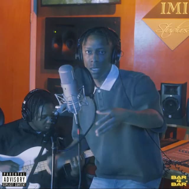 Carrier Crumbs Freestyle (Live)