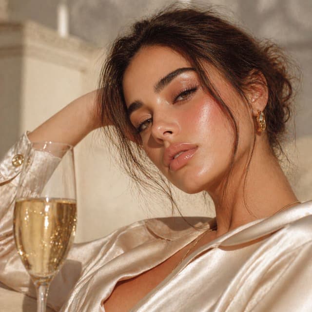 The Last Glass of Champagne (Quiet Paris Night)