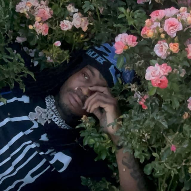 Buffer red (feat. Thouxanbanfauni)