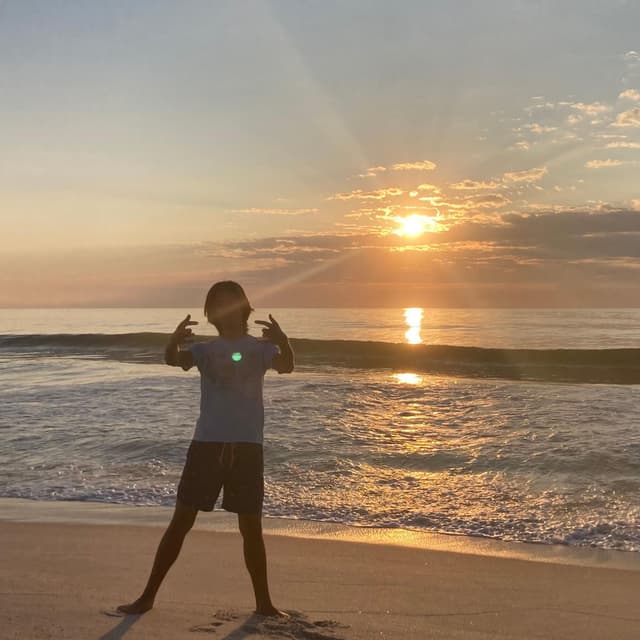the ocean waves remind me of you